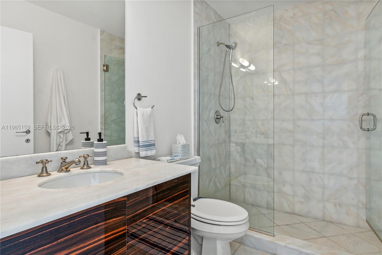 50 S Pointe Drive 805 Property Photo 12