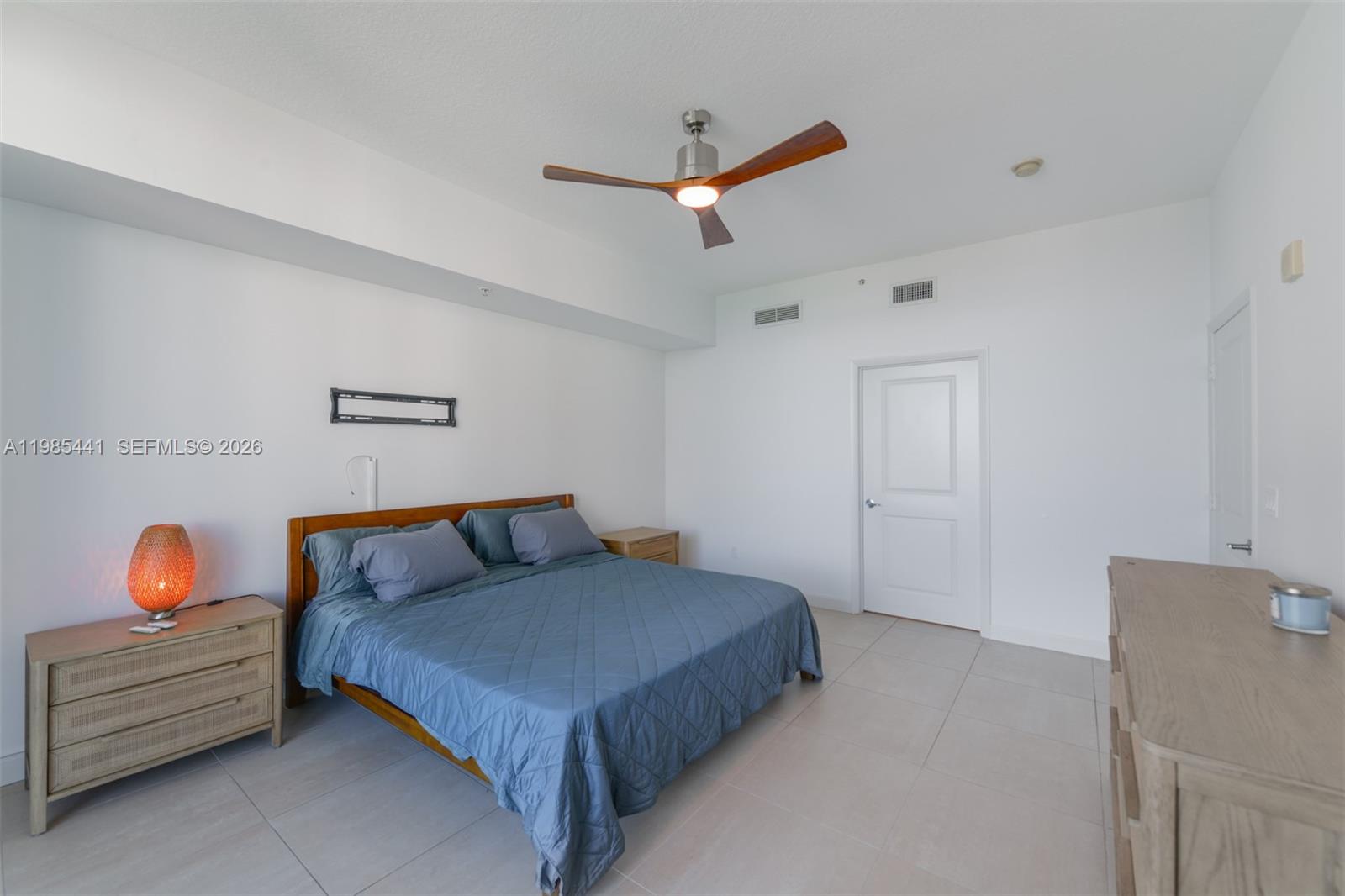 1945 S Ocean Drive 1114 Property Photo 12