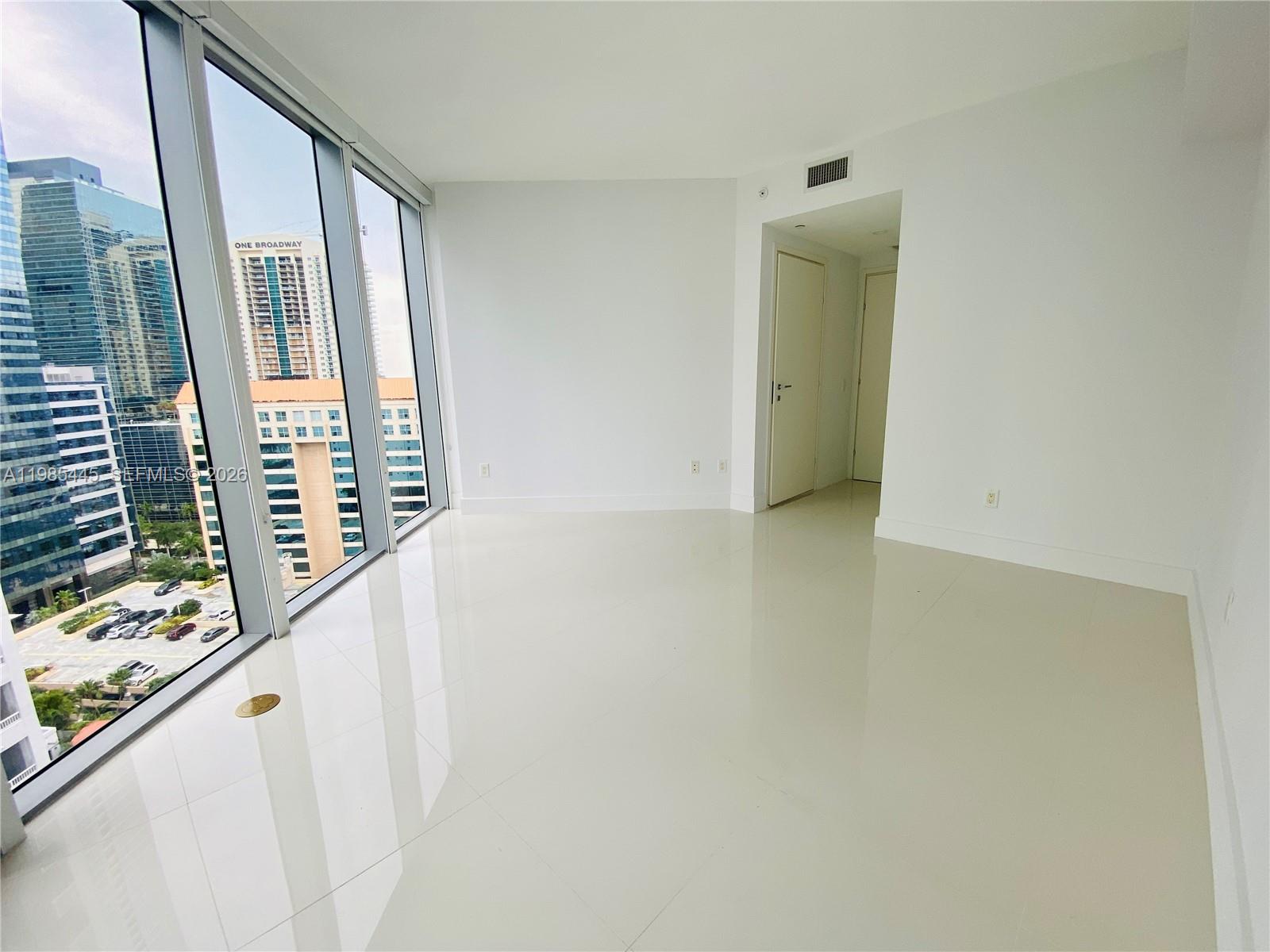 1300 Brickell Bay Drive 1903 Property Photo 9