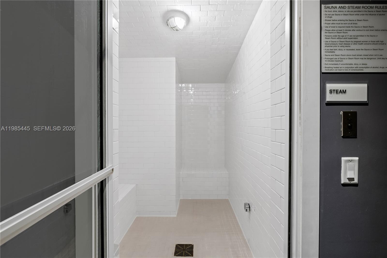 1300 Brickell Bay Drive 1903 Property Photo 16