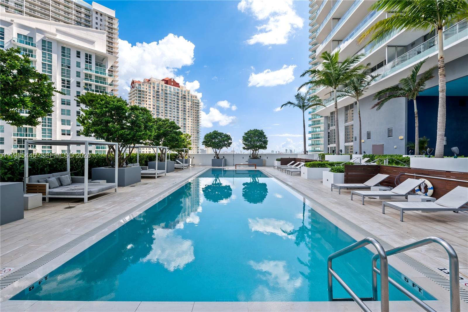 1300 Brickell Bay Drive 1903 Property Photo 24