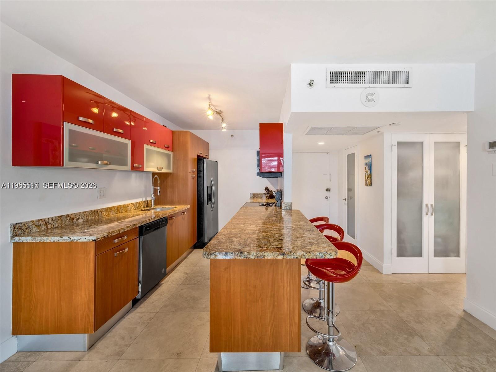 100 Lincoln Road 308 Property Photo 6