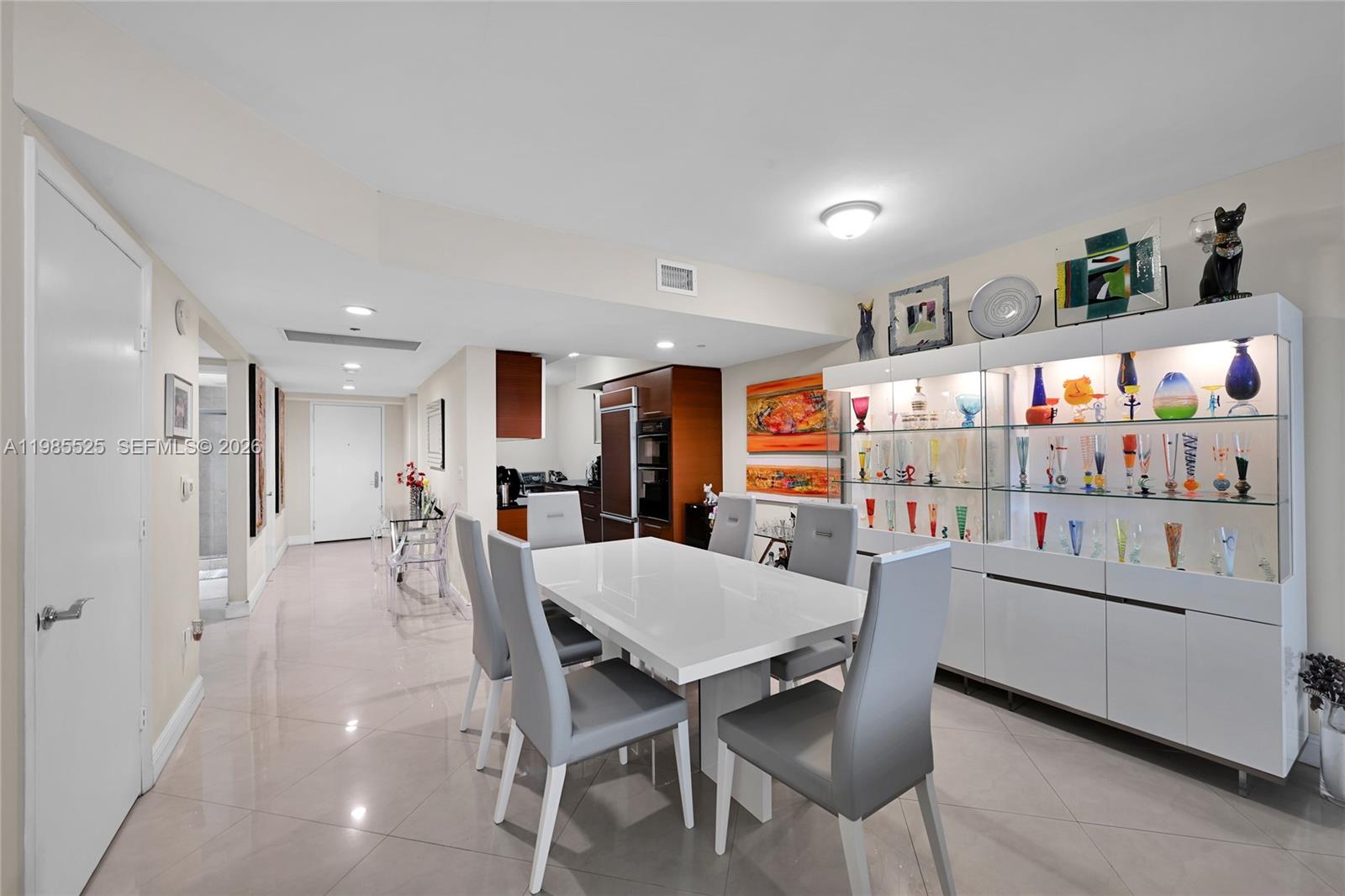 1800 S Ocean Drive 3908 Property Photo 16
