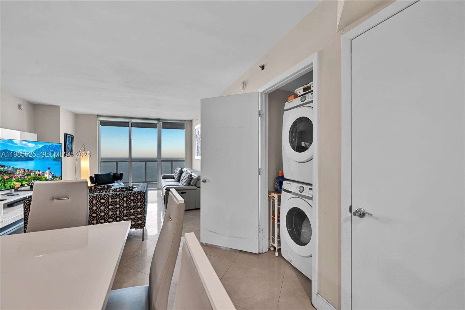 1800 S Ocean Drive 3908 Property Photo 24