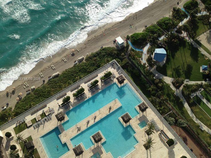 1800 S Ocean Drive 3908 Property Photo 28