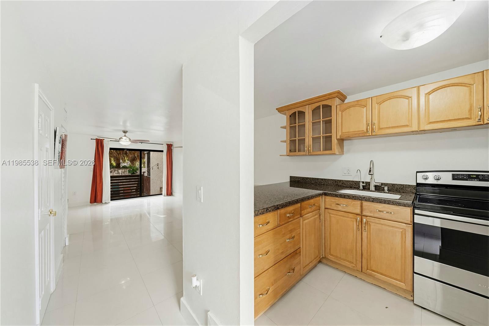 1901 S River Drive 30c Property Photo 1