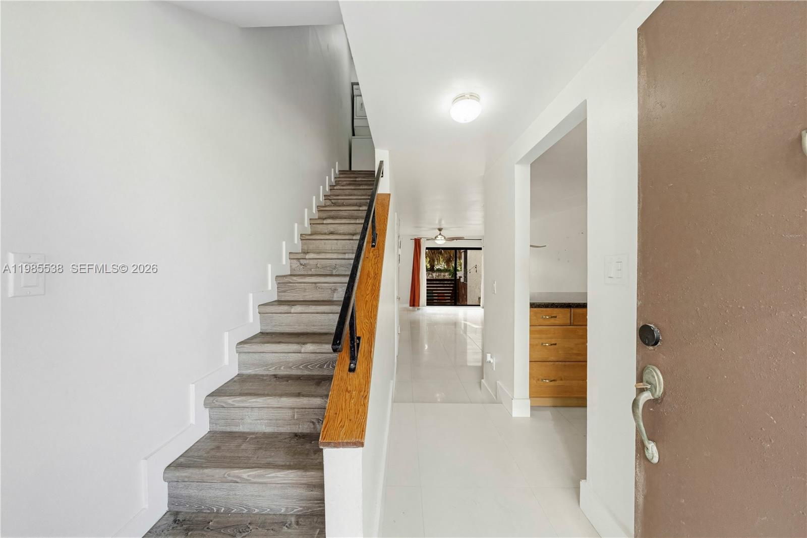 1901 S River Drive 30c Property Photo 10