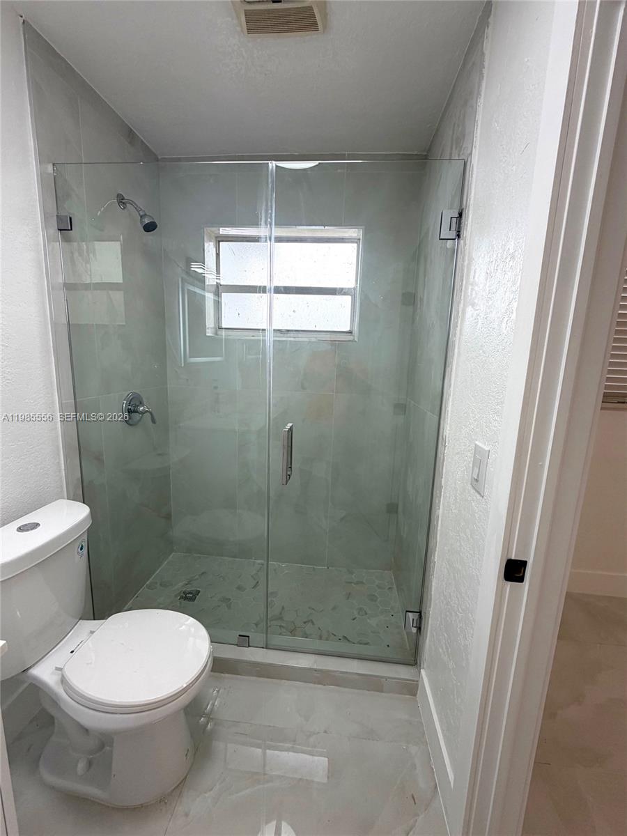 2251 Nw 180th Terrace Property Photo 7