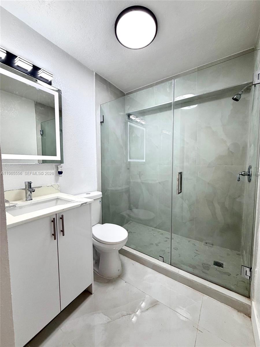 2251 Nw 180th Terrace Property Photo 8