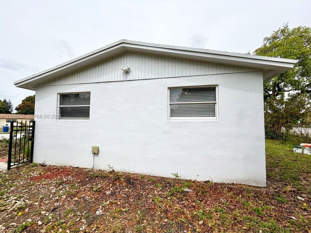 2251 Nw 180th Terrace Property Photo 11