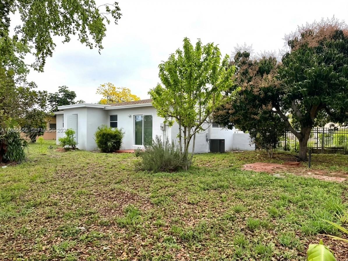 2251 Nw 180th Terrace Property Photo 13