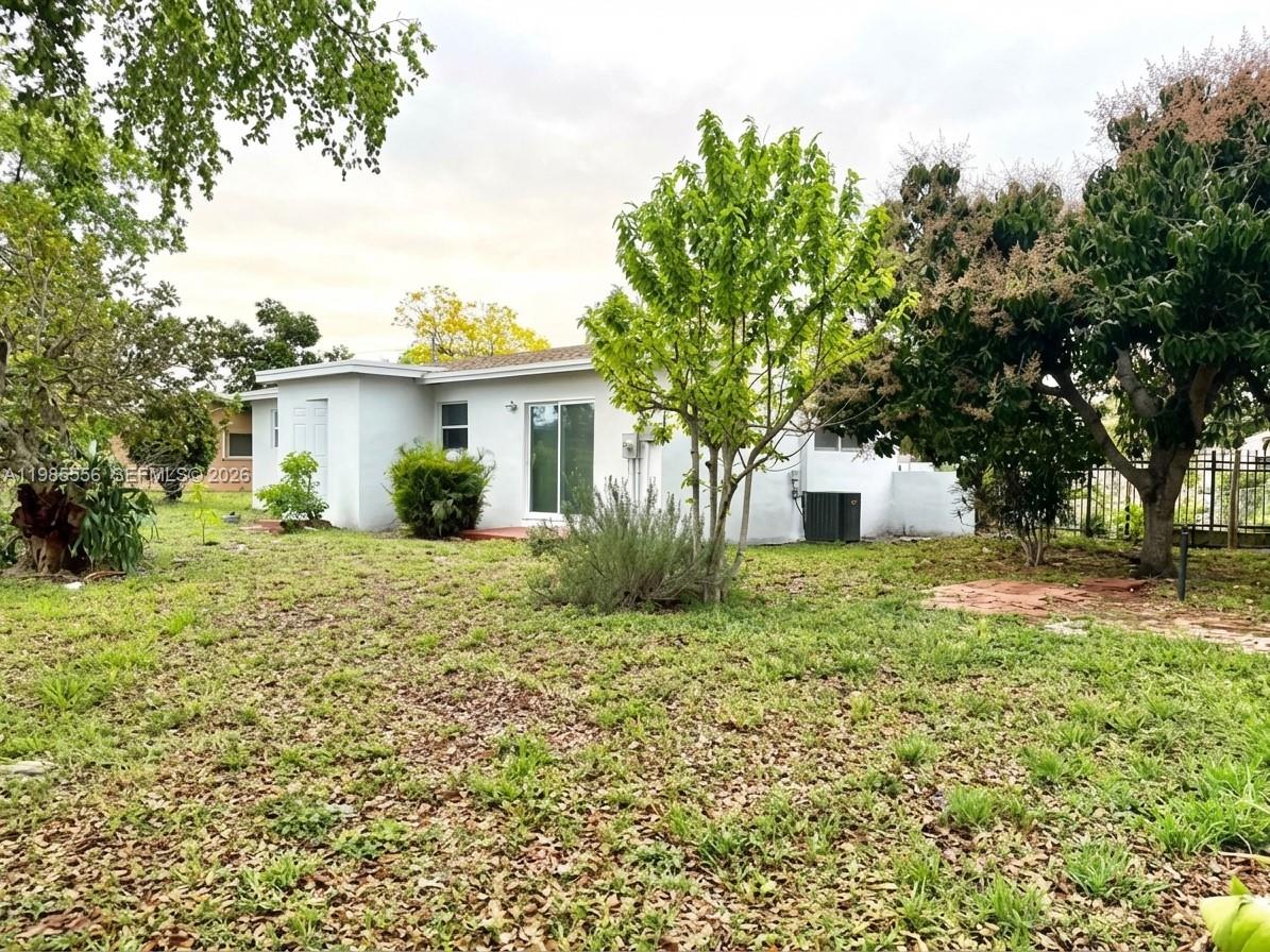 2251 Nw 180th Terrace Property Photo 14