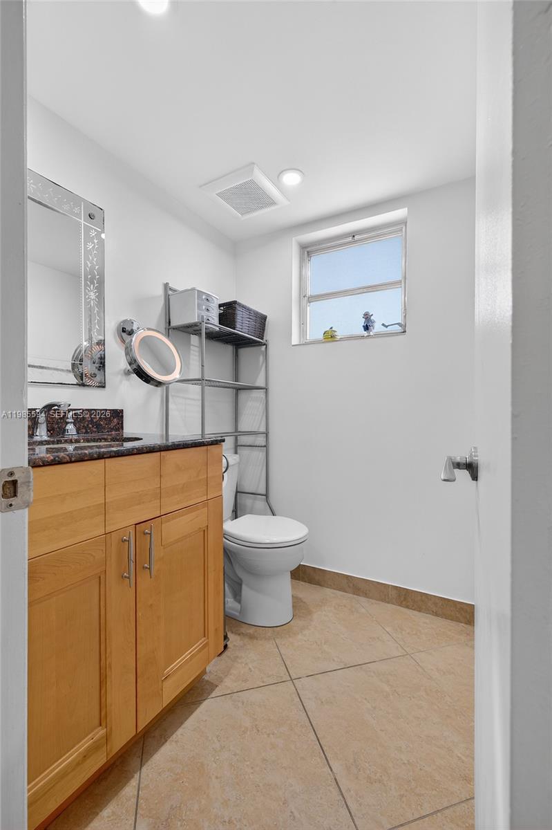 3777 Nw 78th Avenue 8f Property Photo 23