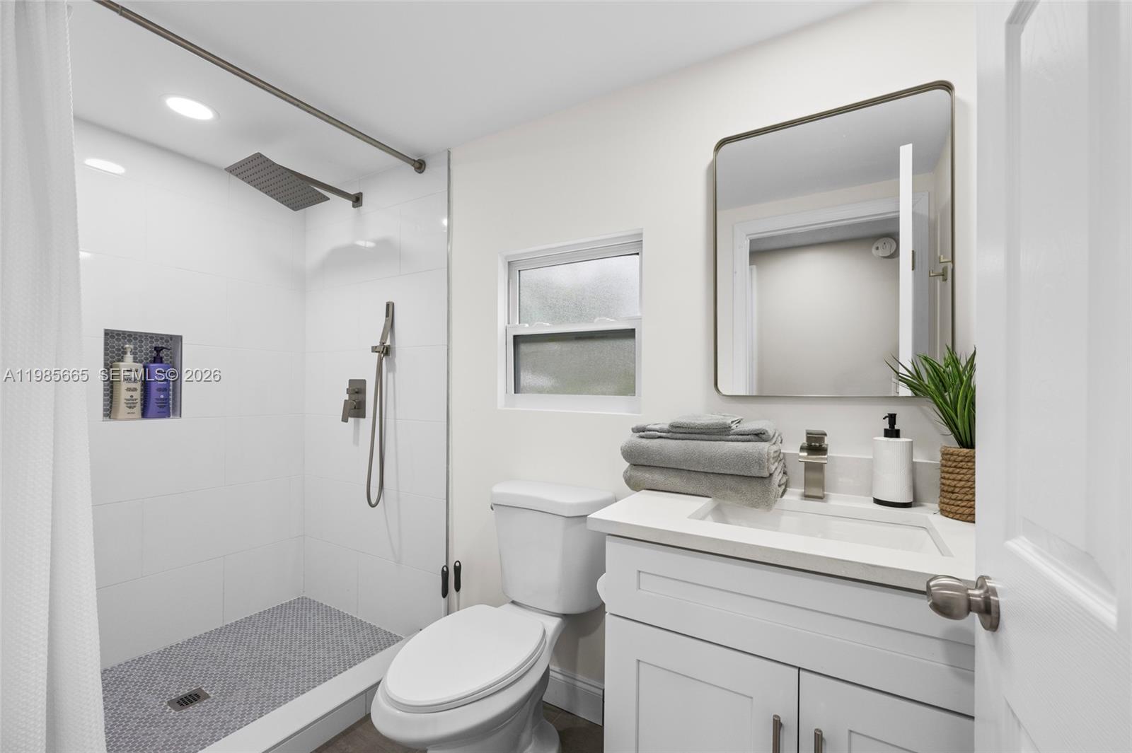 6674 4th Street St Property Photo 6