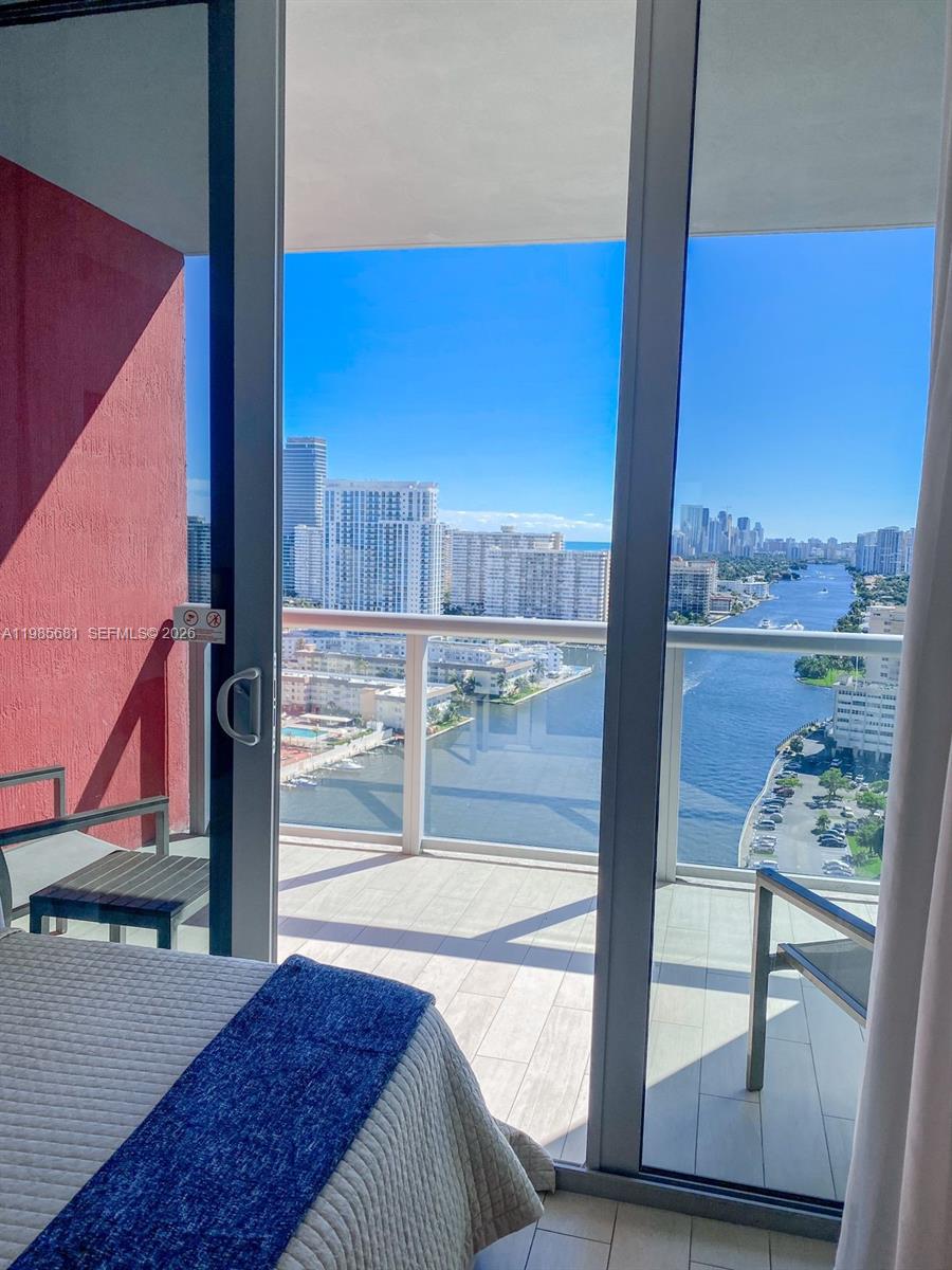2602 E Hallandale Beach Boulevard R2405 Property Photo 11