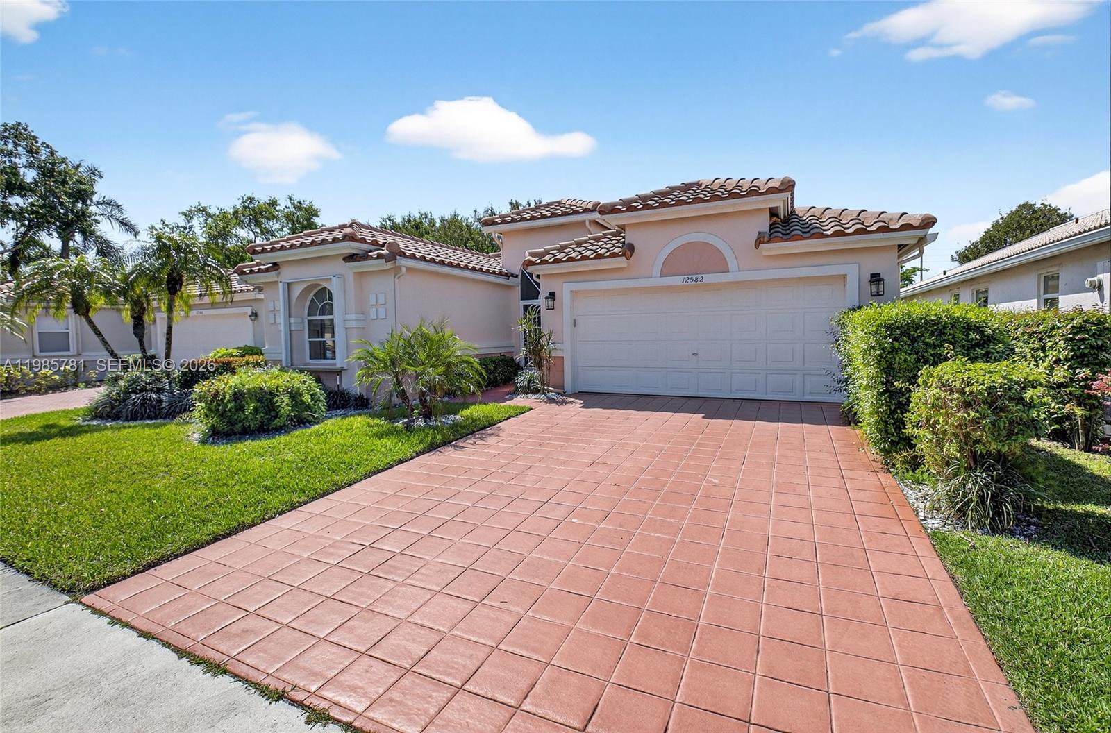 12582 N Coral Lakes Drive Property Photo 5