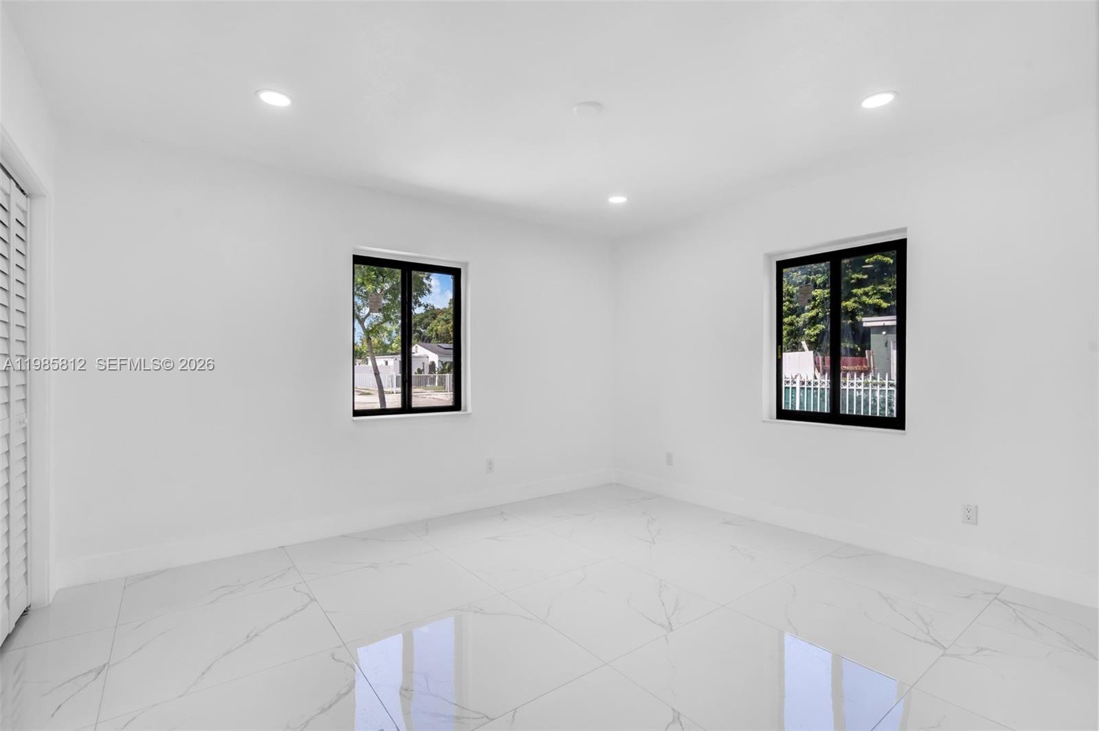 1010 Ne 140th Street Property Photo 13