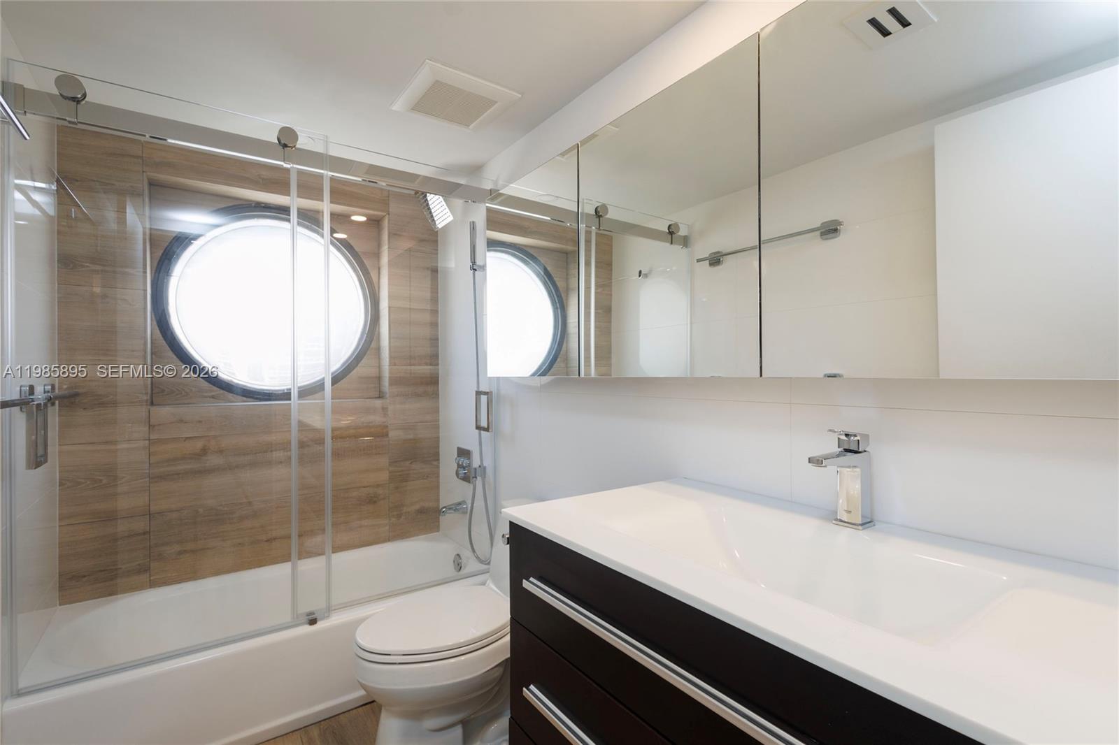 3640 Yacht Club Drive 1701 Property Photo 20