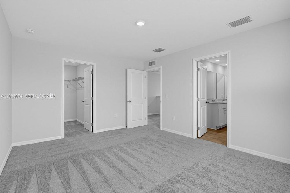 6753 Equinox Lane Property Photo 5