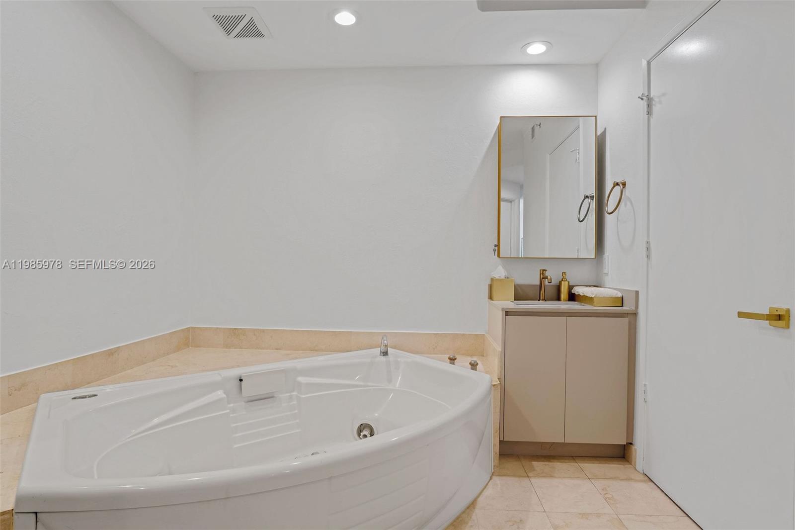 725 Crandon Boulevard 203 Property Photo 35