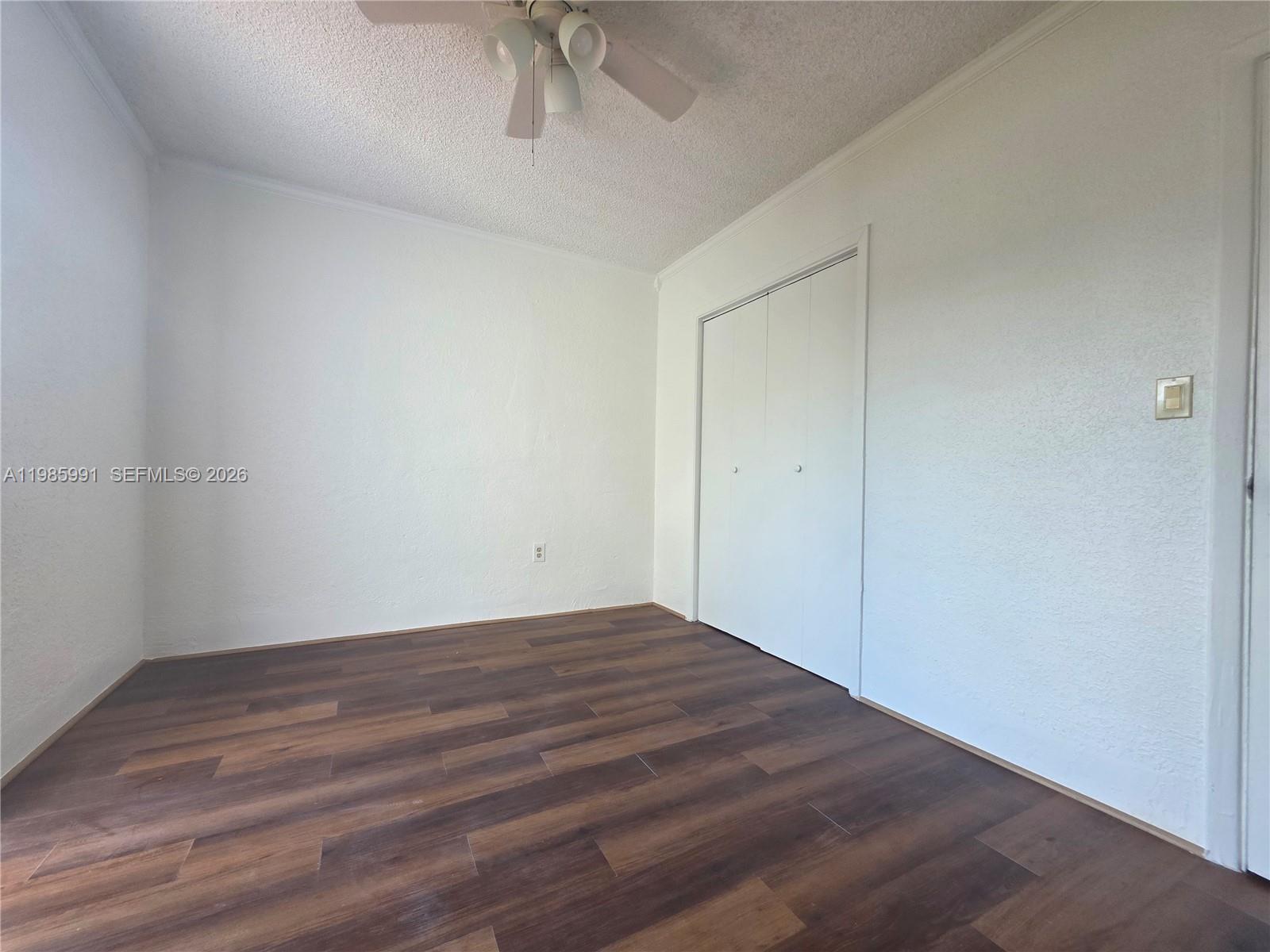 210 E 59th Street Property Photo 5