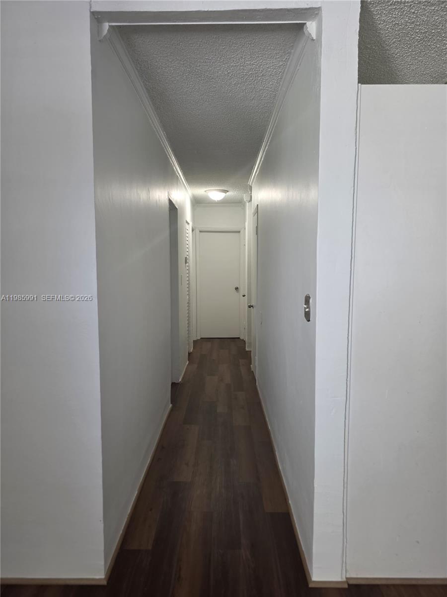 210 E 59th Street Property Photo 22