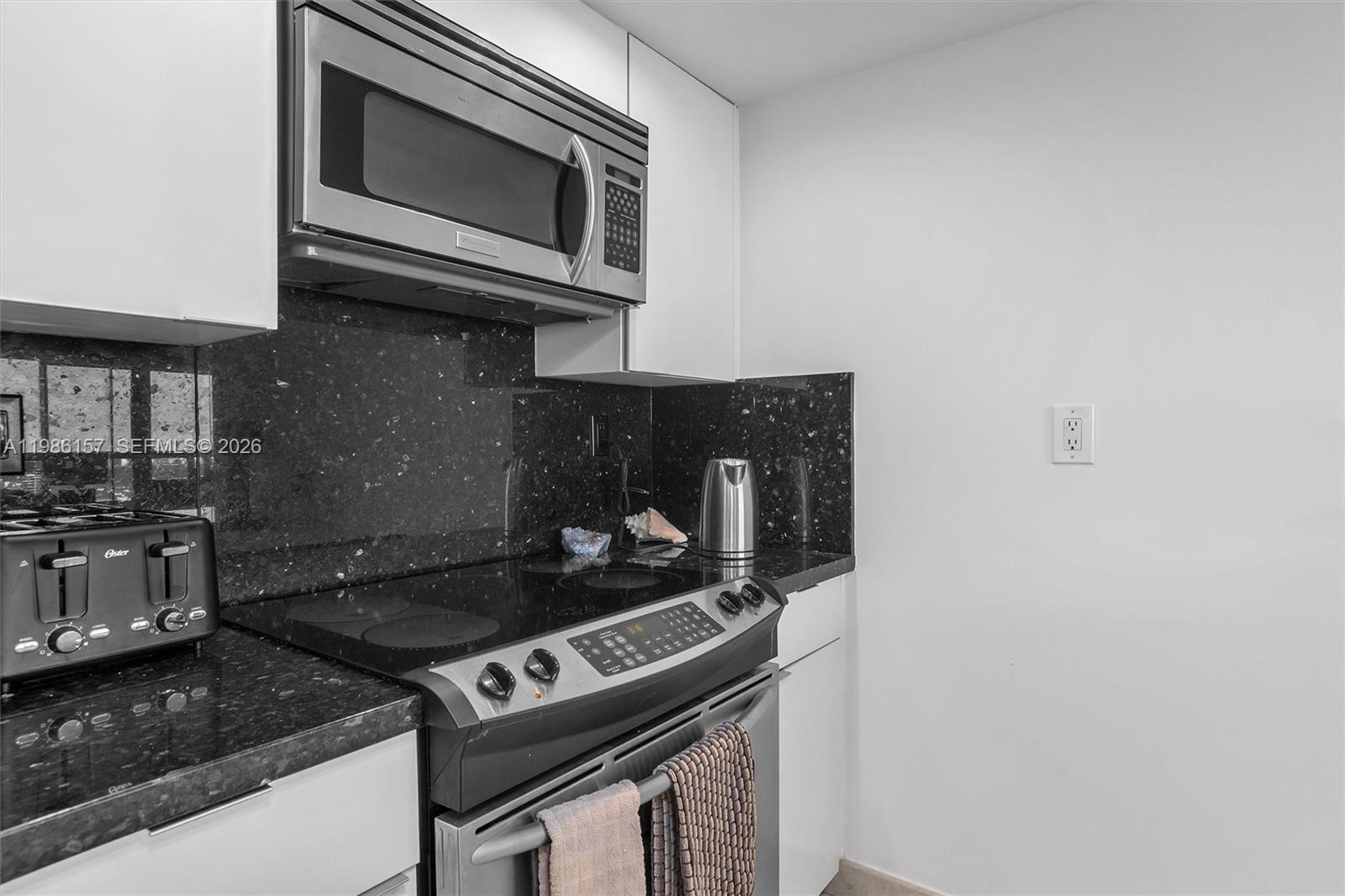 1717 N Bayshore Drive A-3332 Property Photo 6