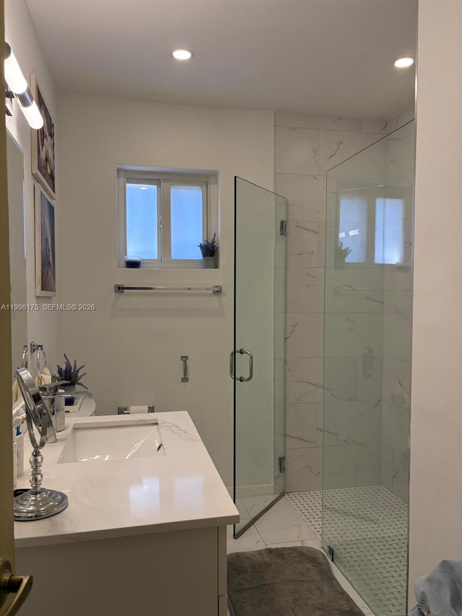 1758 Sw 18th Street Property Photo 5