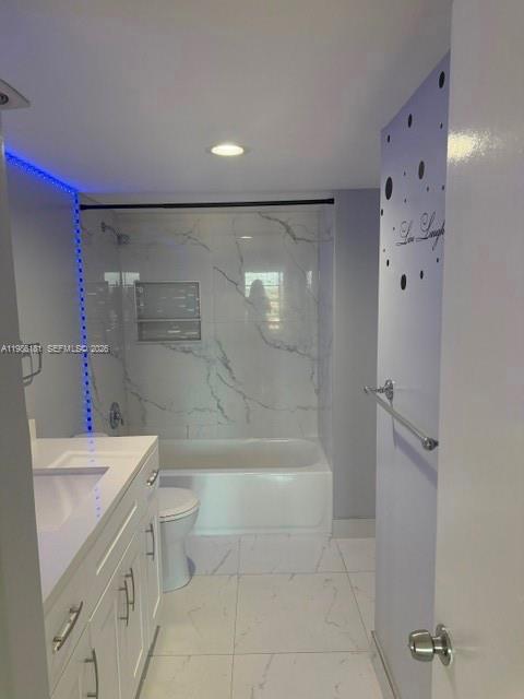 4164 Inverrary Drive 913 Property Photo 14