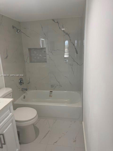 4164 Inverrary Drive 913 Property Photo 18