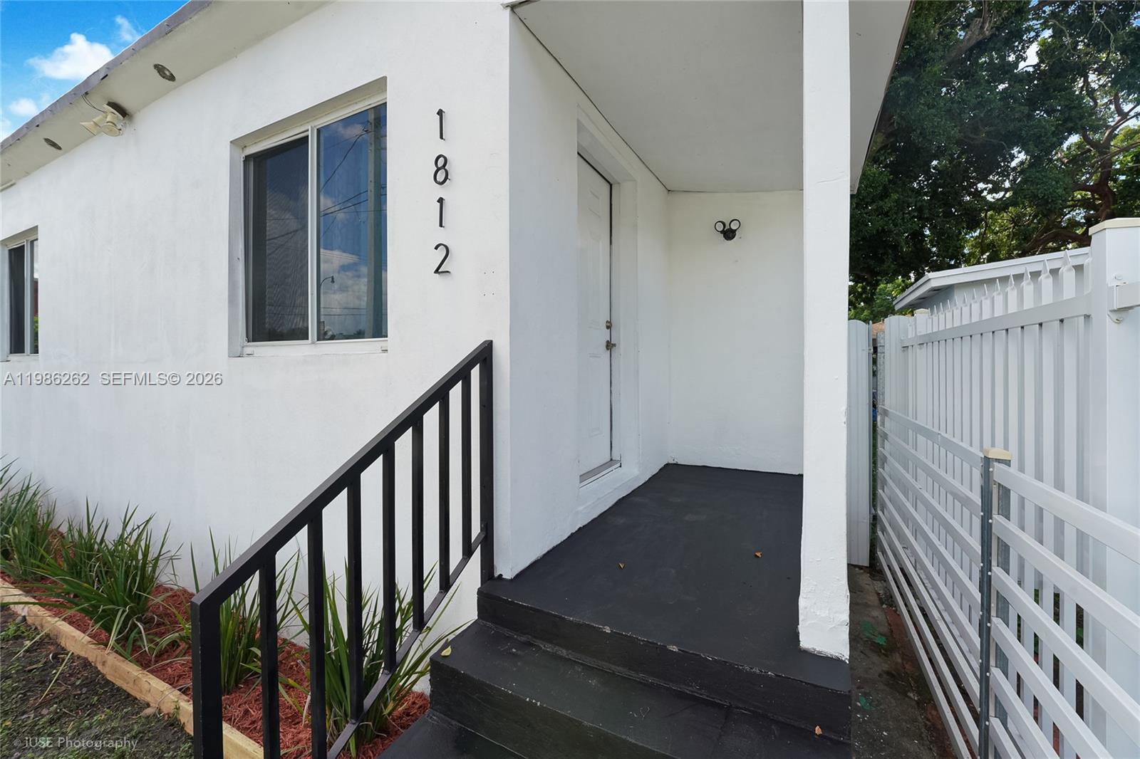 1812 Nw 64th Street Property Photo 3