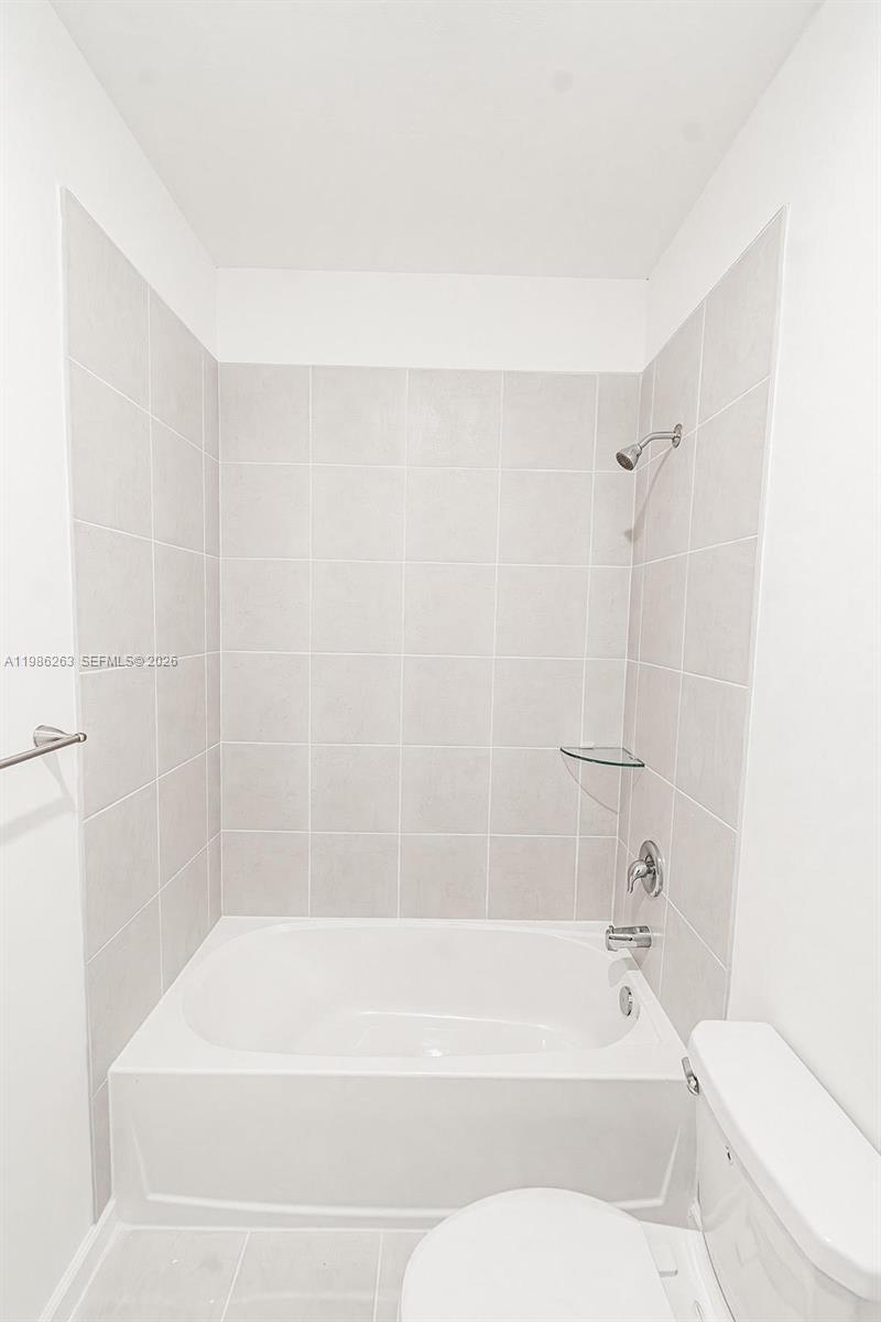 2620 Se 28th Drive Property Photo 17