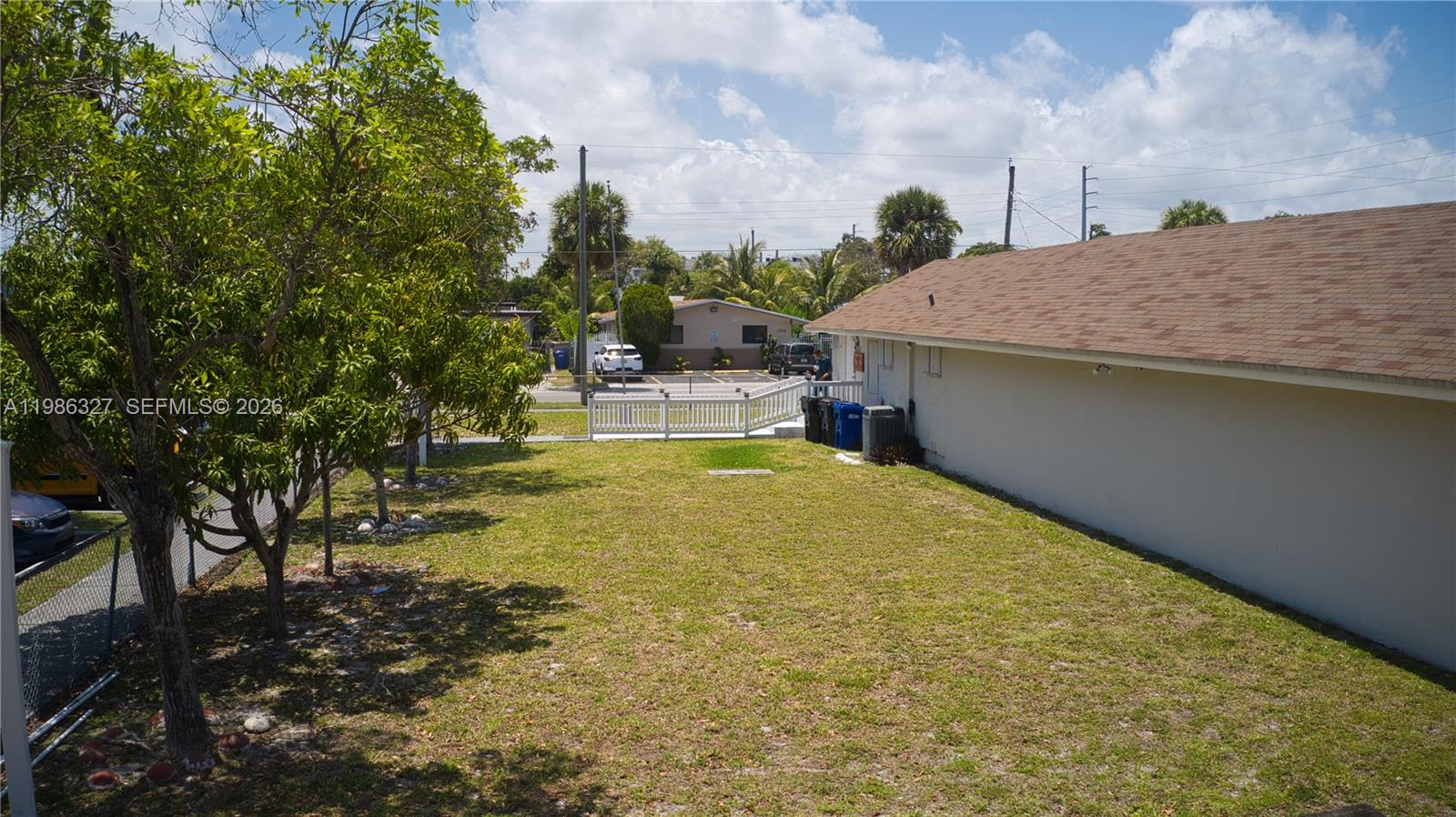 15947 Ne 19th Place Property Photo 3