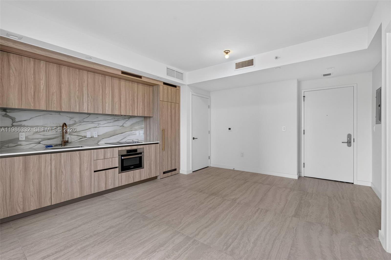 77 Se 5 Street 2015 Property Photo 7