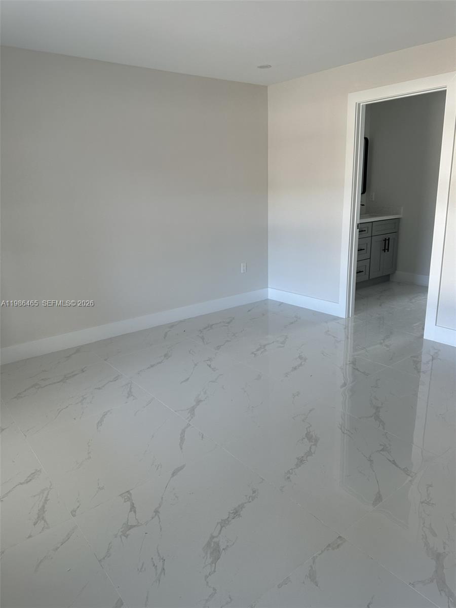 712 Euston Avenue S Property Photo 11