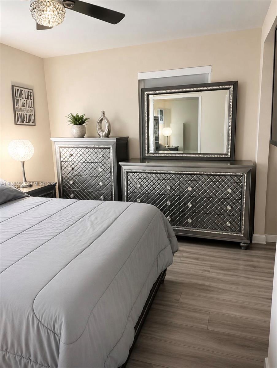 52 E 50th Place Property Photo 10