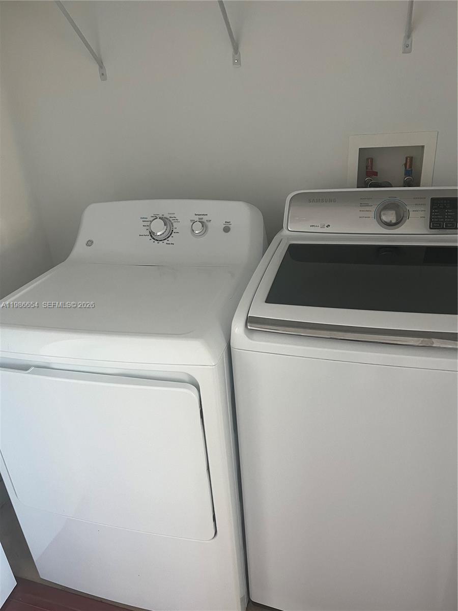 7350 Sw 89th Street 1801s Property Photo 11