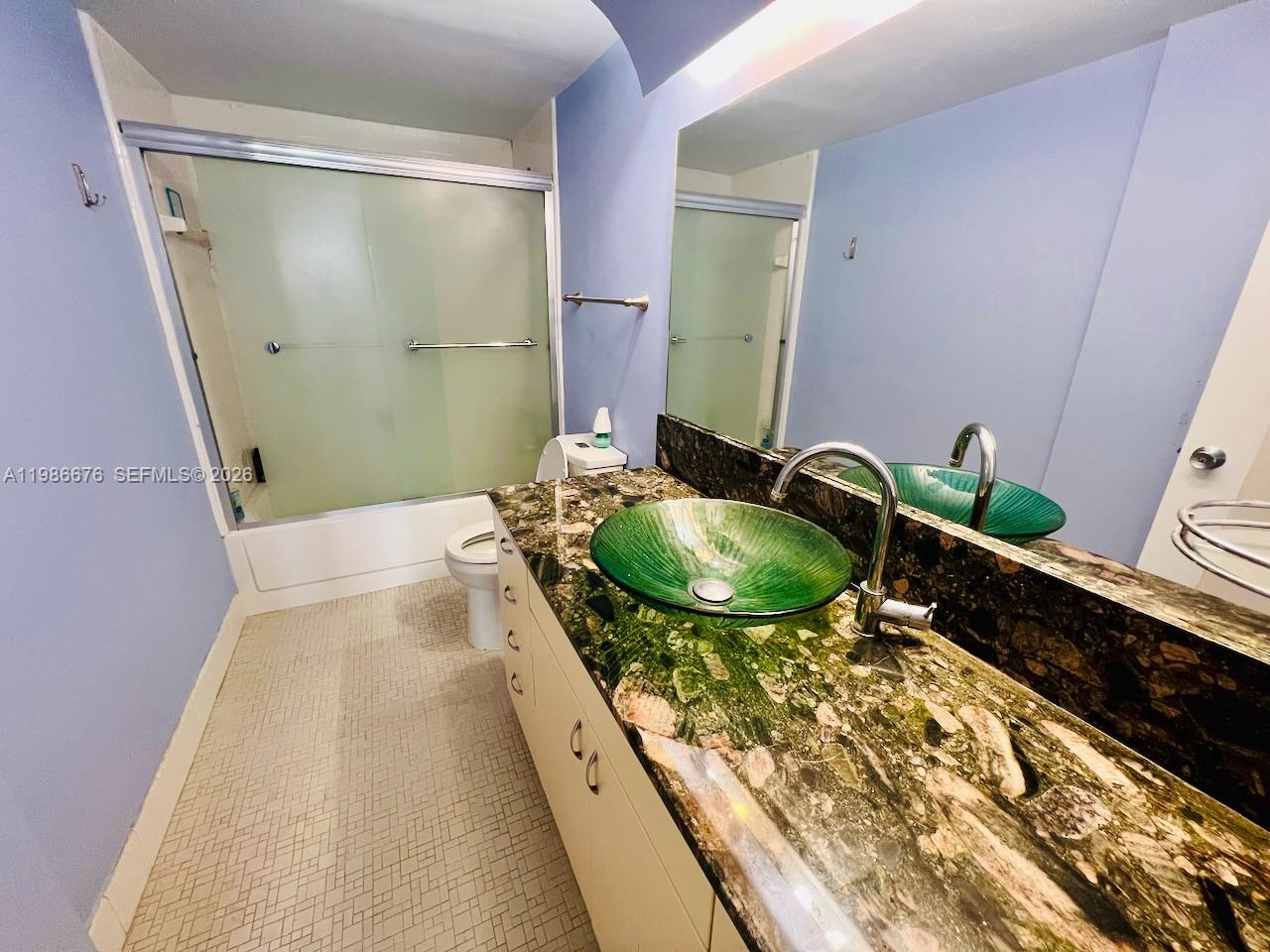 900 Bay Drive 411 Property Photo 7