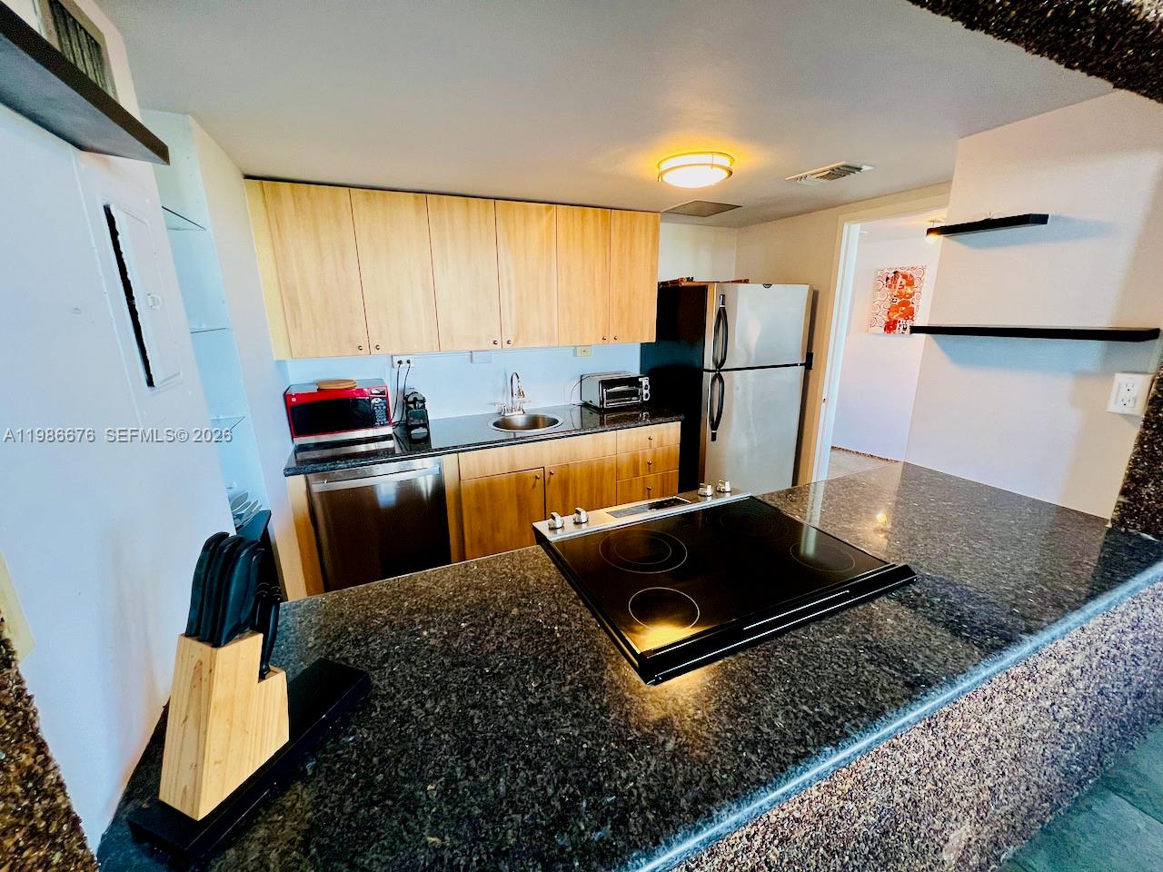 900 Bay Drive 411 Property Photo 31