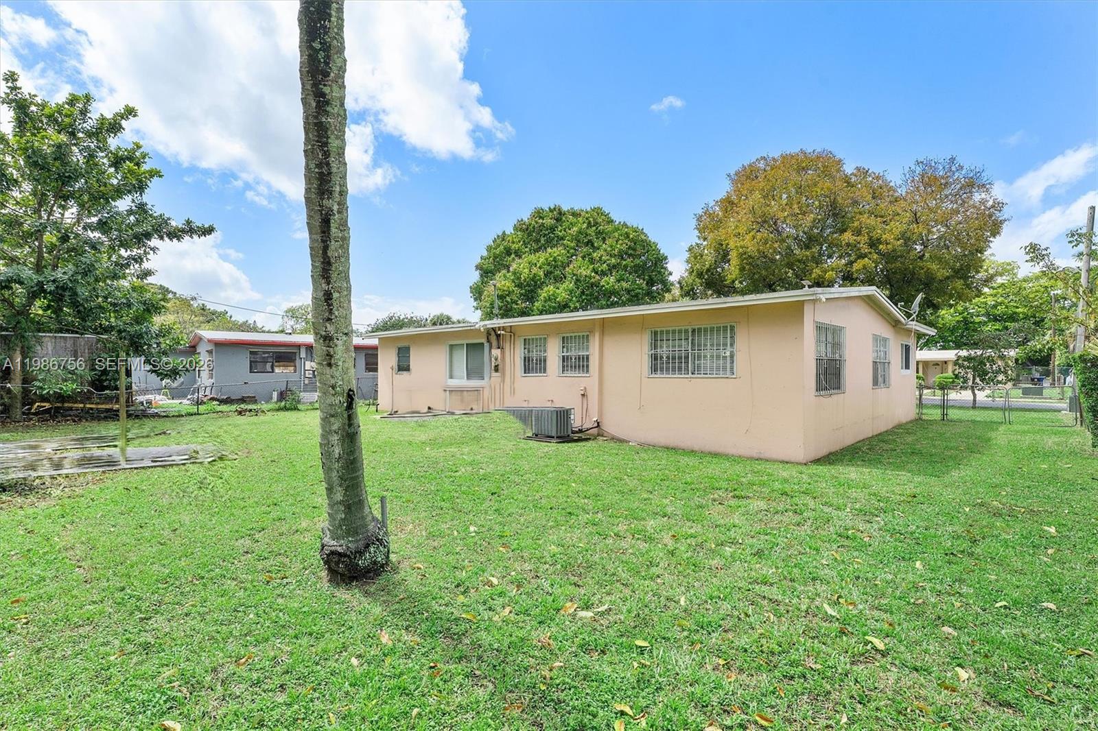 1804 Nw 18th Court Property Photo 3