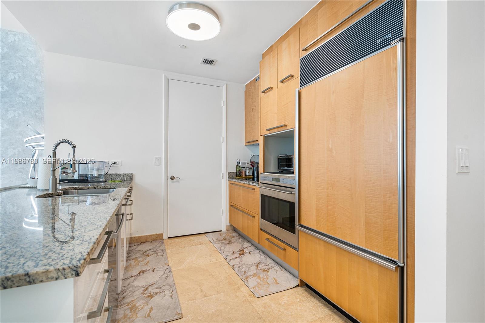 16001 Collins Avenue 3002 Property Photo 13