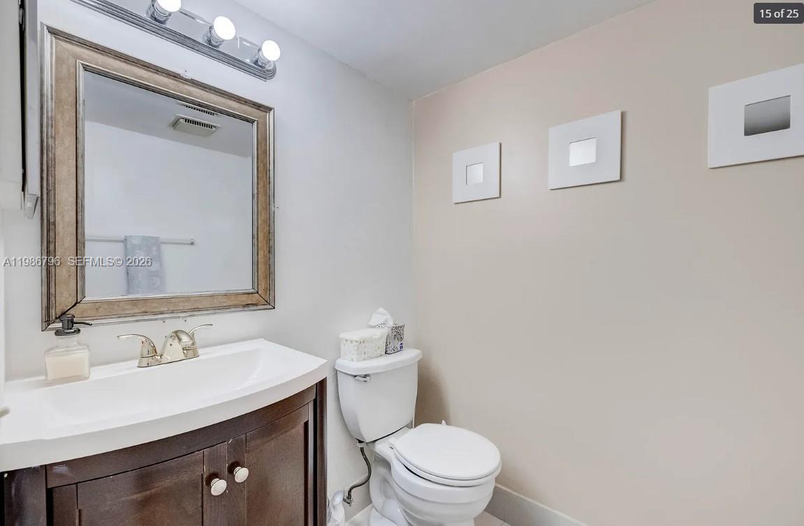 A11986796 Property Photo 3