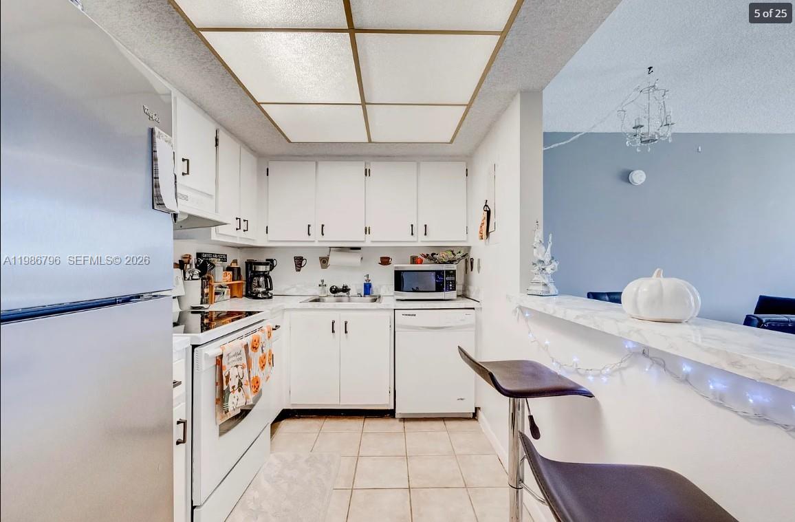 A11986796 Property Photo 4