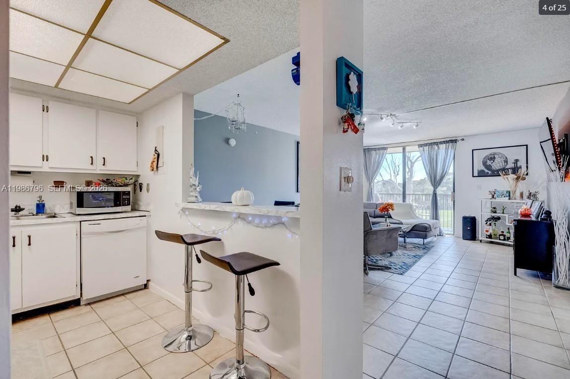 A11986796 Property Photo 16
