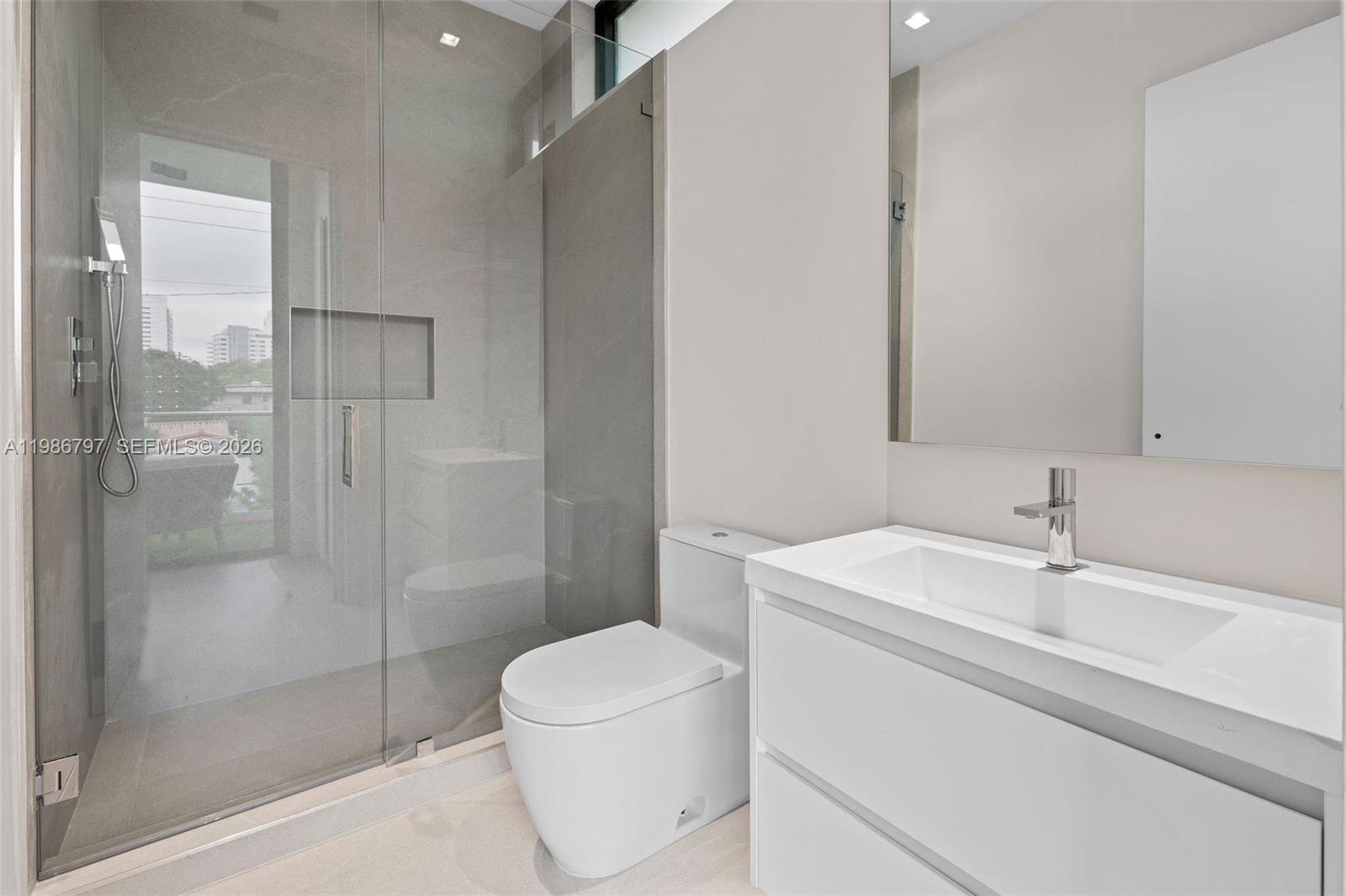4534 Sheridan Avenue Property Photo 37