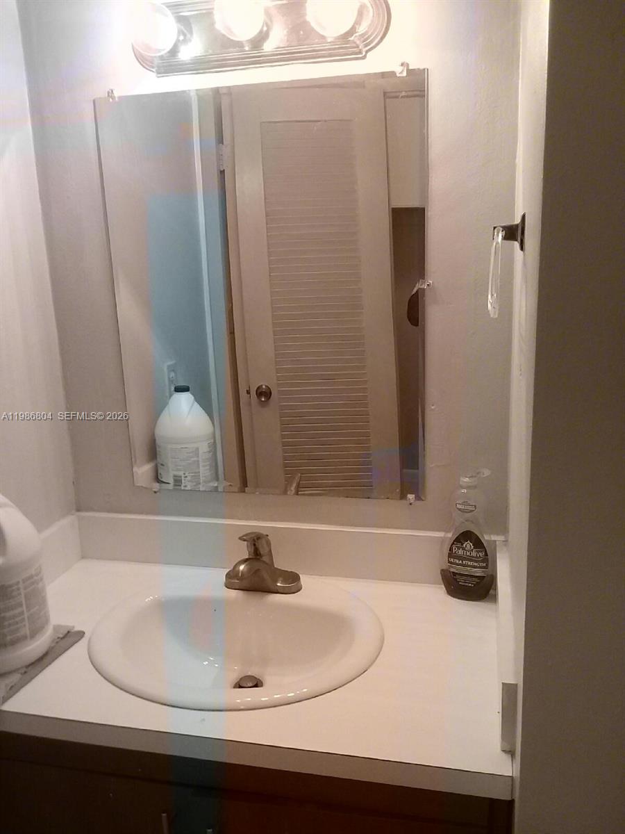 140 Royal Palm Road 107 Property Photo 7