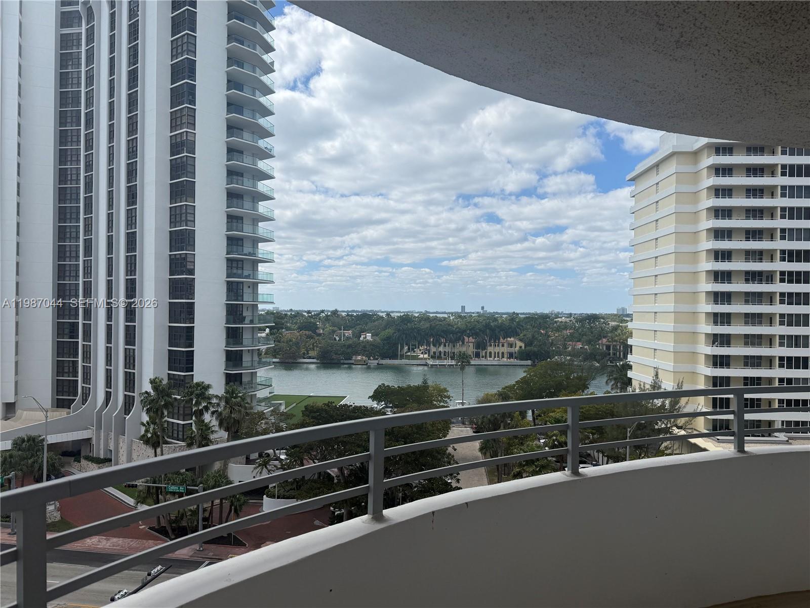 5555 Collins Avenue 8r Property Photo 13