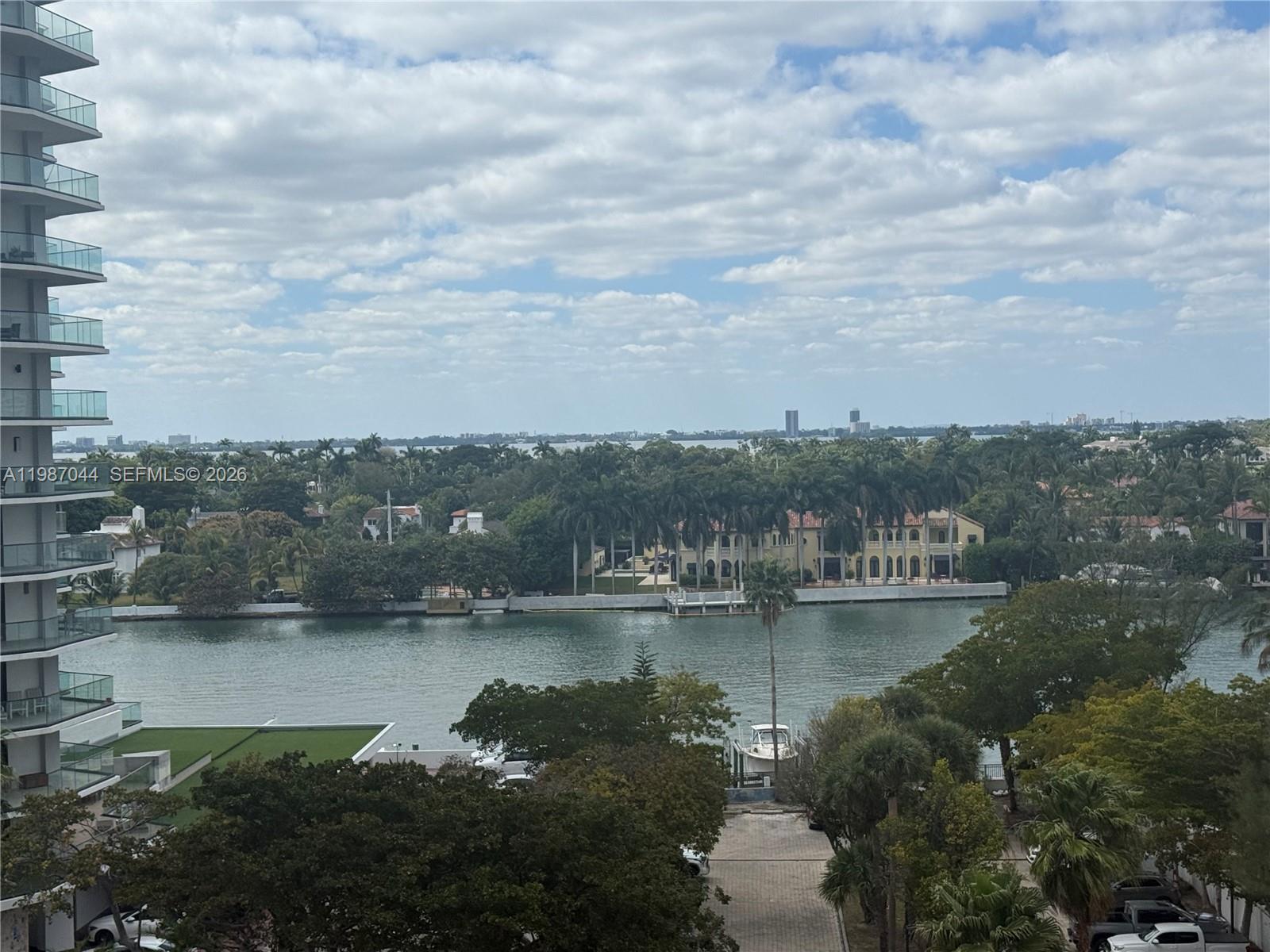 5555 Collins Avenue 8r Property Photo 15