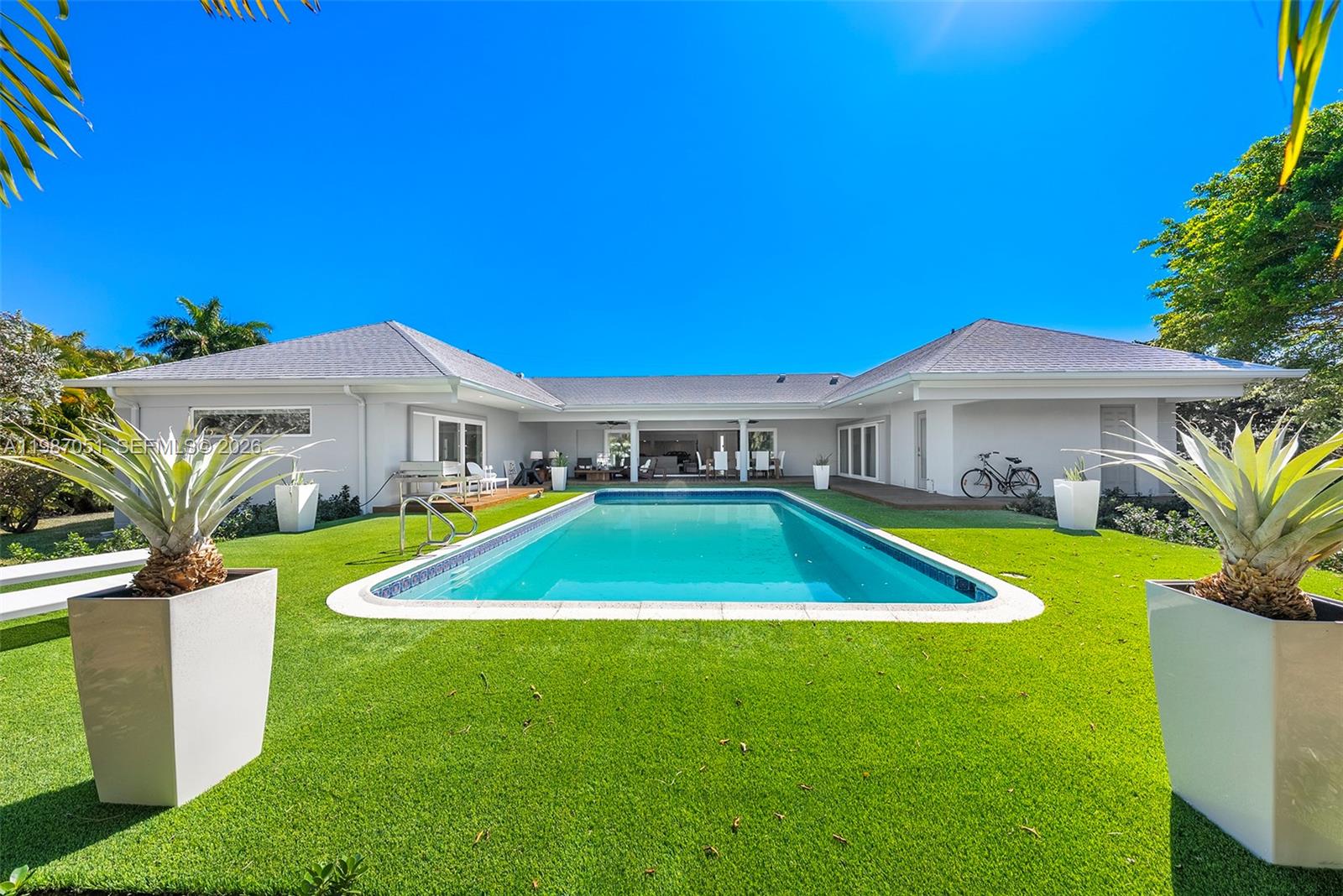 424 Alamanda Drive Property Photo 33