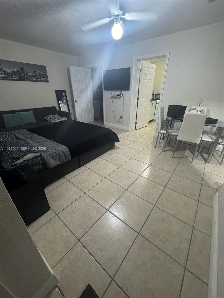 A11987066 Property Photo 2